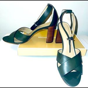 Ann Taylor women sandals